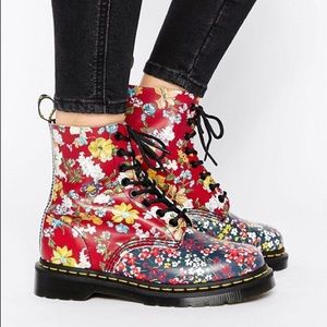 Dr. (Doc) Martens Floral Pascal 8-eye Boots